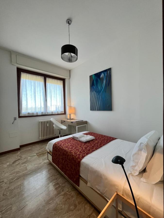 Green Guest House Милан Экстерьер фото
