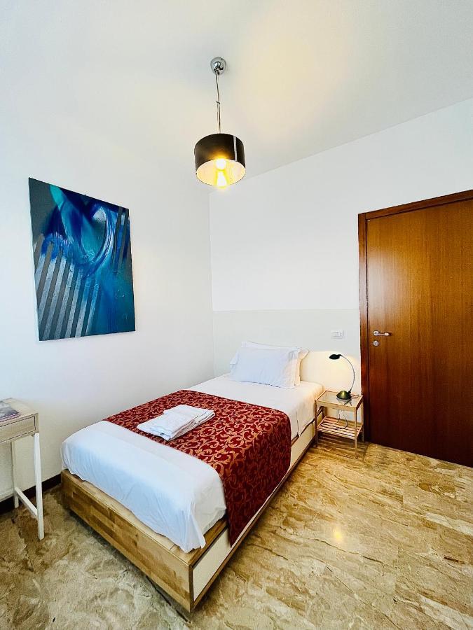 Green Guest House Милан Экстерьер фото
